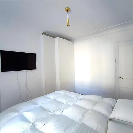 Rue Eugene Delacroix - 16 Appartamento