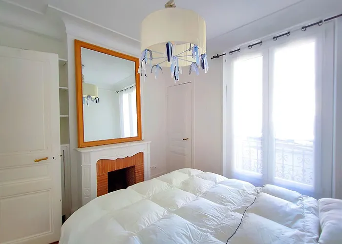 Appartement 16 Near Eiffel Tower And Arc De Triomphe